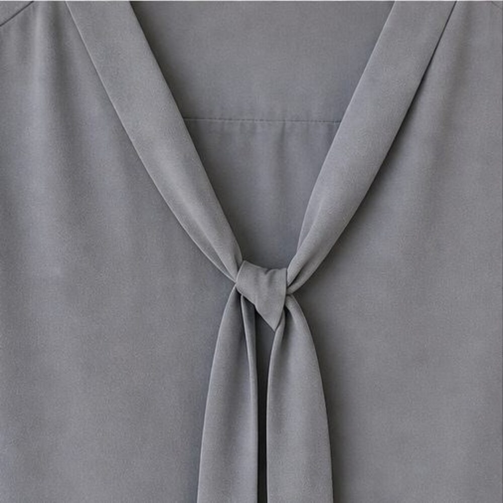Gray Peplum Top - Picture 4 of 6